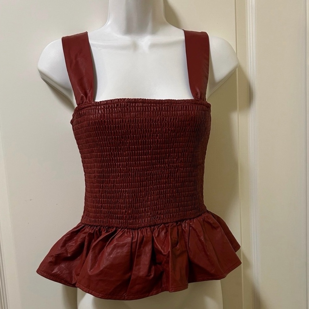 TCEC Red Cotton Faux Leather Wide Strap Smocked Peplum Cropped Top Size Large - Picture 2 of 6
